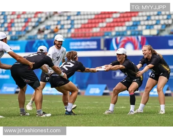 成都飞盘队的节奏与战术分析探索飞盘运动的魅力与团队协作之道 成都飞盘队的节奏与战术分析探索飞盘运动的魅力与团队协作之道