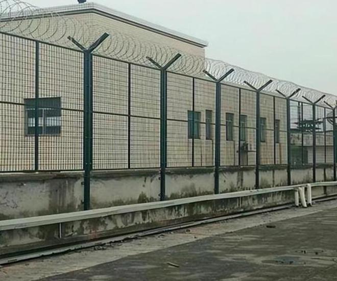 威尼斯wns·8885566官网中国第一牢狱：关的险些满是为避免保密牢房内有特别(图12)