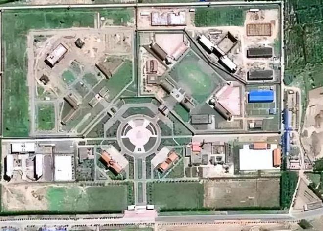 威尼斯wns·8885566官网中国第一牢狱：关的险些满是为避免保密牢房内有特别(图10)